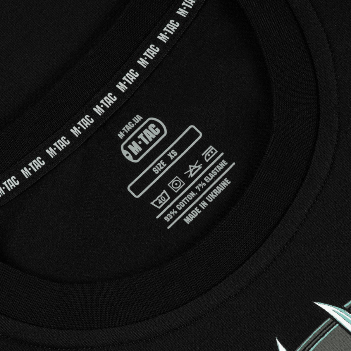 Nærbillede af M-Tac T-Shirt Odin Mystery med Odin-motiv fra nordisk mytologi, fremstillet i blødt bomuldsblanding for komfort.