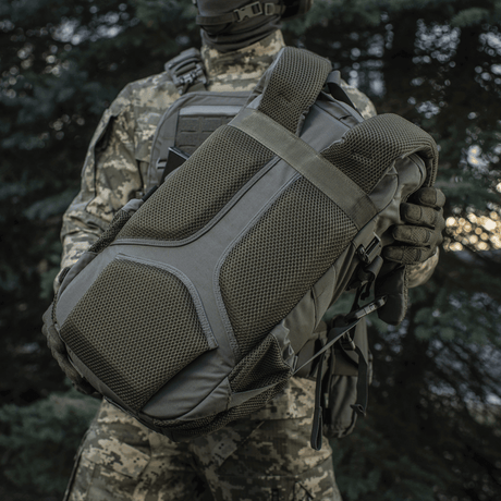 M-Tac Rygsæk Gen. II Elite – Small med polstret mesh rygpanel, slidstærkt materiale og justerbare stropper, galleri position 1.