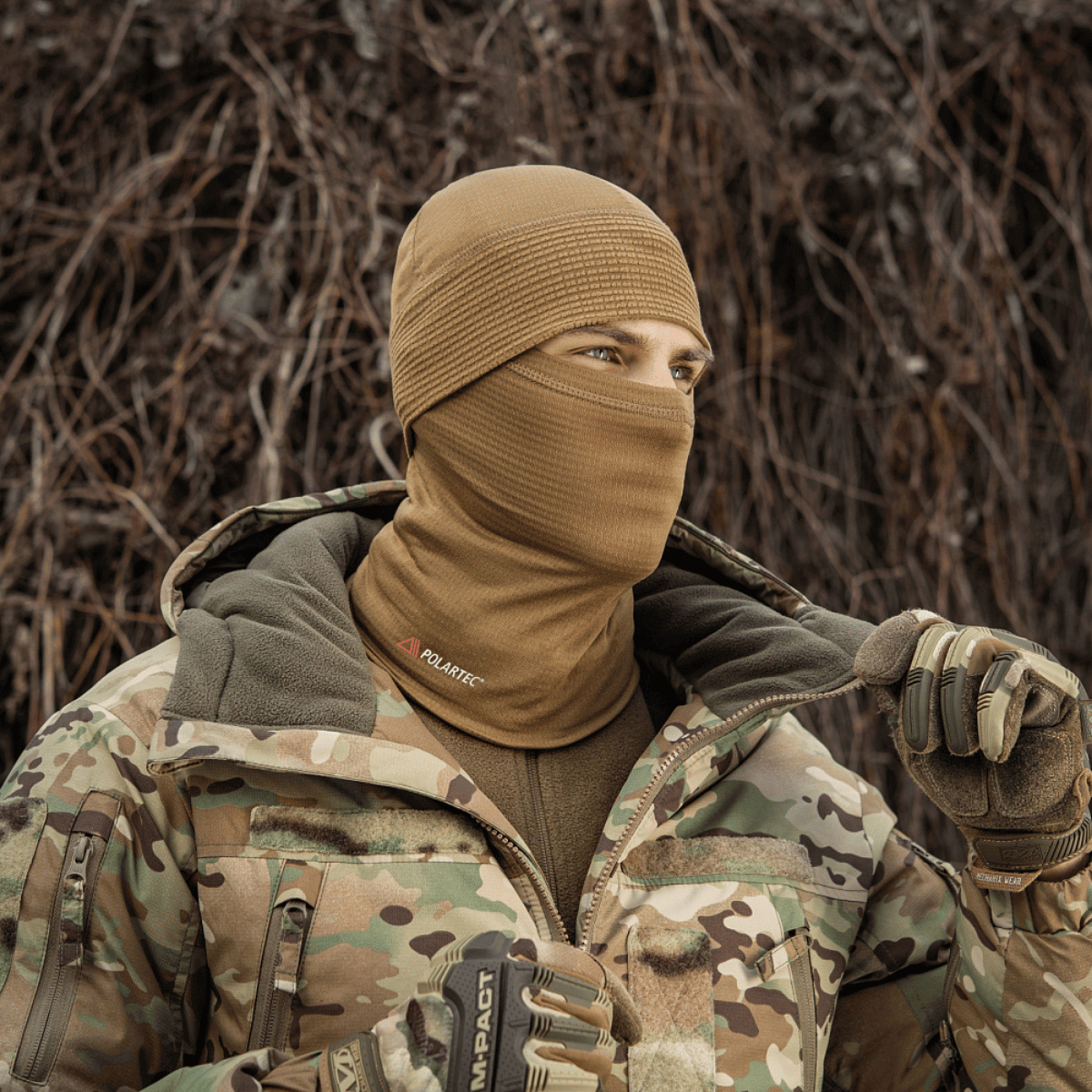 M-Tac Tube Scarf Polartec Power Grid, varmt halsrør til ansigt og hals, kombinerer varmeisolering og åndbarhed i camouflagedesign.