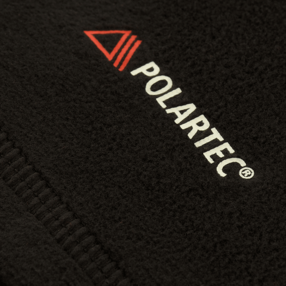 M-Tac Balaclava Elite Fleece Polartec med Polartec® logo i sort fleece materiale, kendt for varmeisolering og holdbarhed.