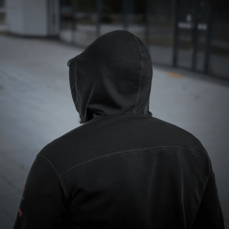 M-Tac Hoodie Freedom set bagfra, viser justerbar hætte på sort design. Perfekt til aktivt friluftsliv og hverdagsbrug. Bomuld og elastan.