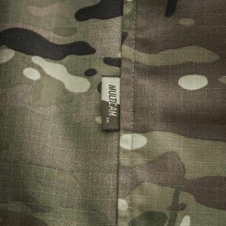 Nærbillede af M-Tac Jakke Sturm Gen.II NYCO Extreme i Multicam med NIR-teknologi, optimal til alle terræner og lysforhold.