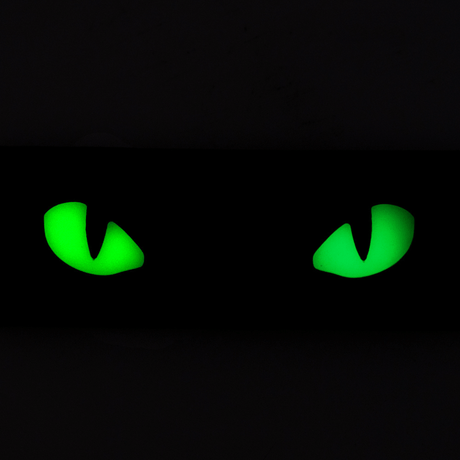 M-Tac Cat Eyes 3D PVC Patch med lysreflekterende design, der lyser i mørket for taktisk brug.