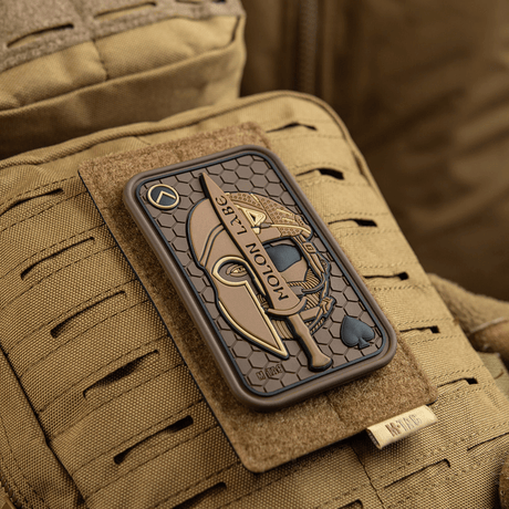 M-Tac Patch Molon Labe 3D PVC taktisk morale patch med spartaner design, 3D-effekt og velcro fastgørelse på uniform.