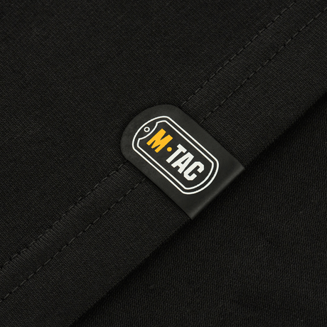 M-Tac Raglan T-Shirt 93/7 close-up af mærkning, der viser den høje kvalitet af 93% bomuld og 7% elastan materialet