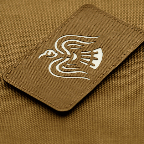 M-Tac Patch Ravneflag Laser Cut med vikingeflag og sort ravn, lavet af Cordura 500D med velcro, ideel til taktisk udstyr.