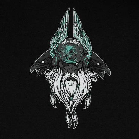 Print på M-Tac T-Shirt Odin Mystery med Odin, ravnene Hugin og Munin, og 'Valhalla Calling' tekst fra nordisk mytologi.