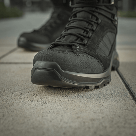 M-Tac Taktiske Demi-Season Støvler Pro Line med Vibram-sål, velegnet til taktiske opgaver, vandring og fysisk aktivitet.