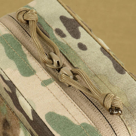 M-Tac Utility Taske Elite Small i multicam med kraftig lynlås, slidstærkt materiale og modulært design, vist i galleri position 1.
