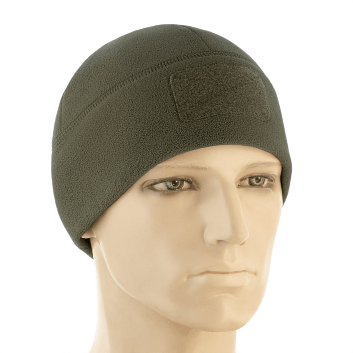M-Tac Watch Cap Elite Fleece Beanie Hat Velcro på mannequin, varm hue til taktisk brug og friluftsliv med velcro-panel til mærker.