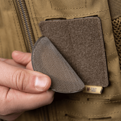 Montering af M-Tac Patch Til Valhall PVC med velcro på taktisk taske