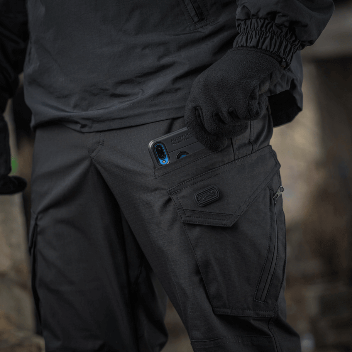 M-Tac Taktiske Bukser Aggressor Gen. II Flex med lommedesign til komfort og holdbarhed ved træning og fritid i sort rip-stop stof.