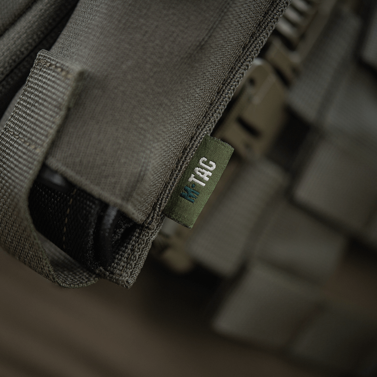 Nærbillede af M-Tac Tourniquet Pouch Elastisk VELCRO Gen.II fremstillet af robust Cordura 500D materiale.