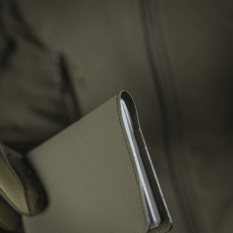 M‑Tac Pascover beskytter pas mod skader, moderne design, høj styrke, indvendige rum, passer til ukrainske og udenlandske pas.