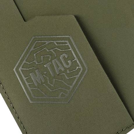 M‑Tac Pascover med stilfuldt logo, beskytter pas mod slid, holder til plastkort, passer til ukrainske og udenlandske pas.