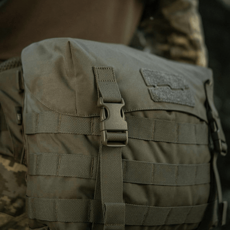 M-Tac Pouch Sukharka Gen.3 XL med MOLLE-system og Fastex-lukning i Cordura 500D, designet til holdbarhed og praktisk brug i felten.