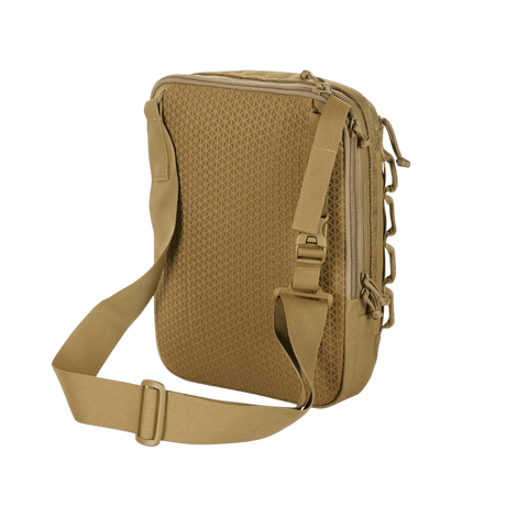 M-Tac Tablet Bag Laser Cut Hex flad taske med justerbar rem, lavet i Cordura Hex med Laser Cut MOLLE tilbehør.