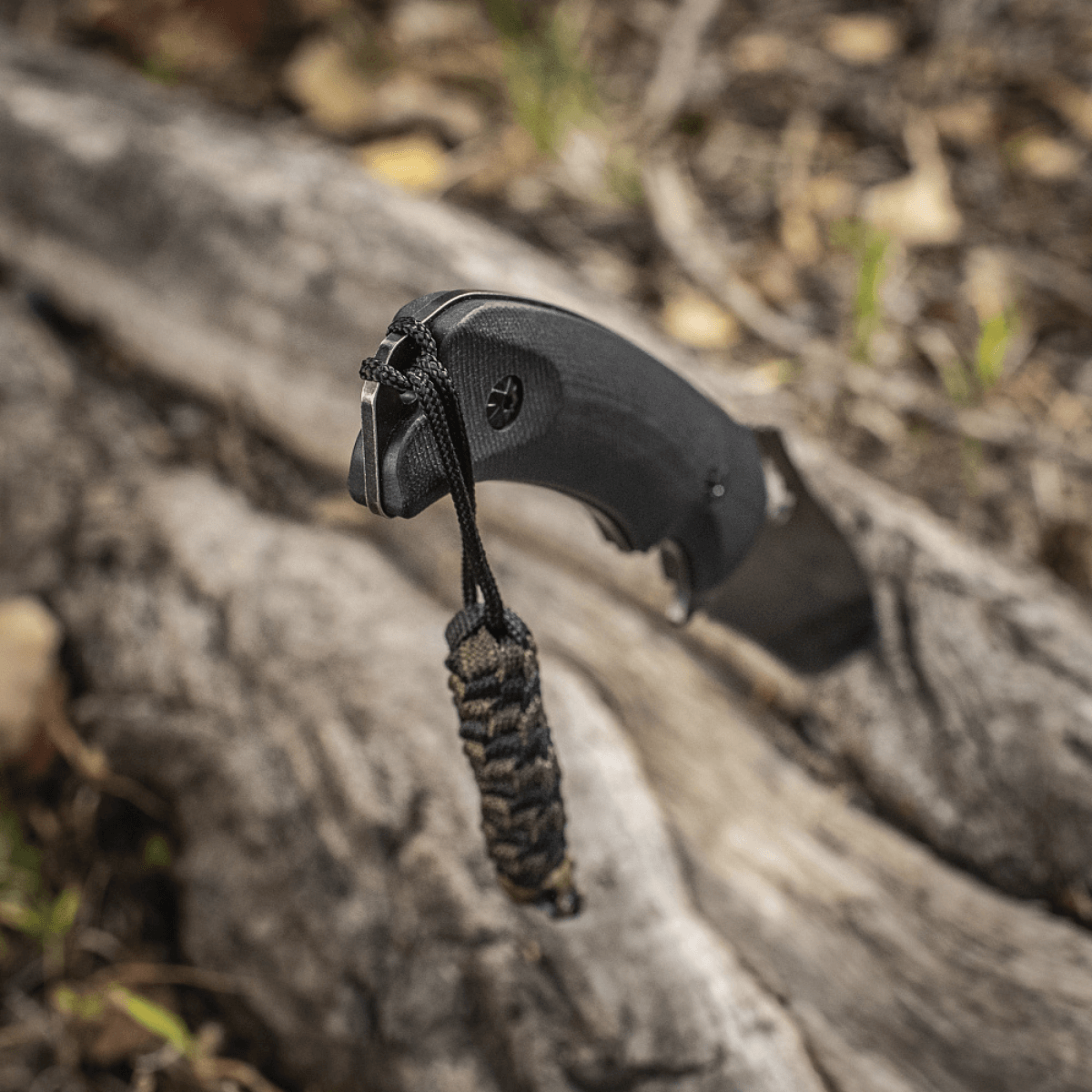 M-Tac Knife Lanyard Helix Skull - stilfuld flettet paracord lanyard til lommekniv, tilføjer karakter og funktionalitet