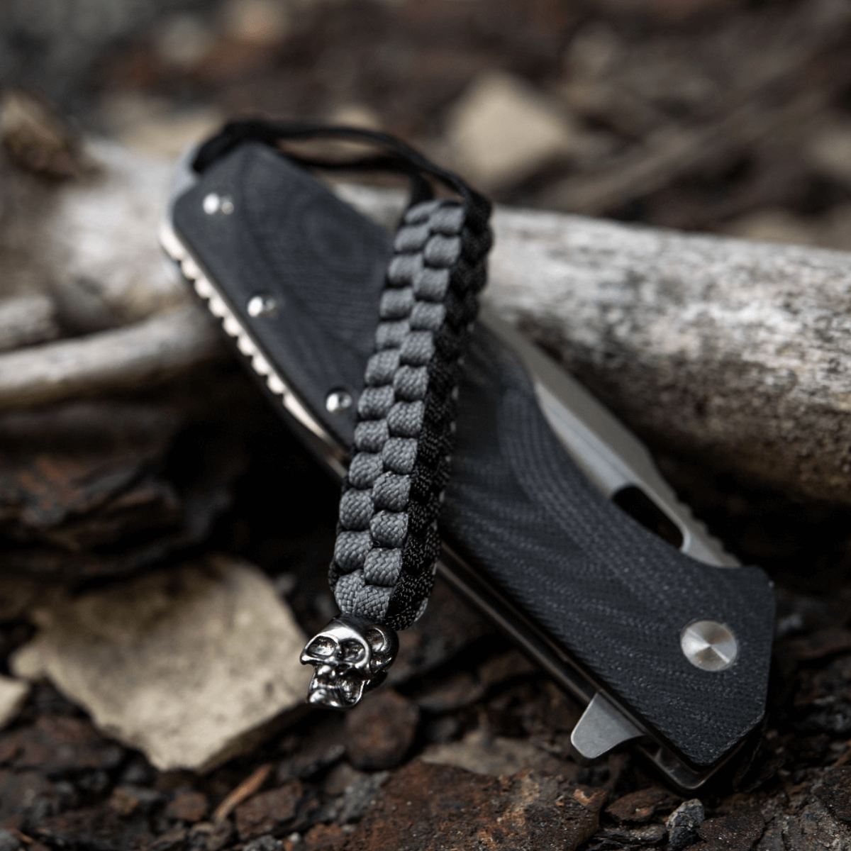 M-Tac Knife Lanyard Cuboid Skull with paracord design and skull bead on knife handle