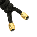 M-Tac Zeus Lanyard i flettet paracord med gyldne ender, stilfuldt design til kniv eller udstyr. Fleksibilitet og holdbarhed.