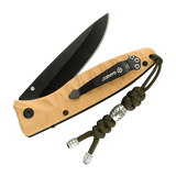 M-Tac Zeus Stainless Steel Lanyard med flettet paracord og dekorative perler, fastgjort til en foldekniv for nem adgang.