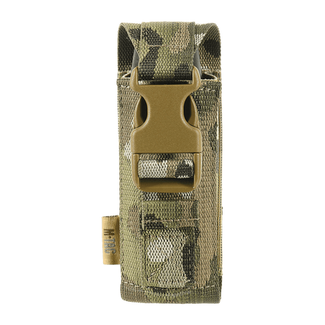 M-Tac Gasdåseholder Vertikal i camouflagemønster med Woojin-lås, justerbar størrelse, til montering på bælte via MOLLE-systemet.