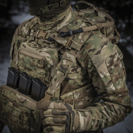 M-Tac Rygsæk Sturm Elite Gen.II i felten med camouflageudstyr og MOLLE system