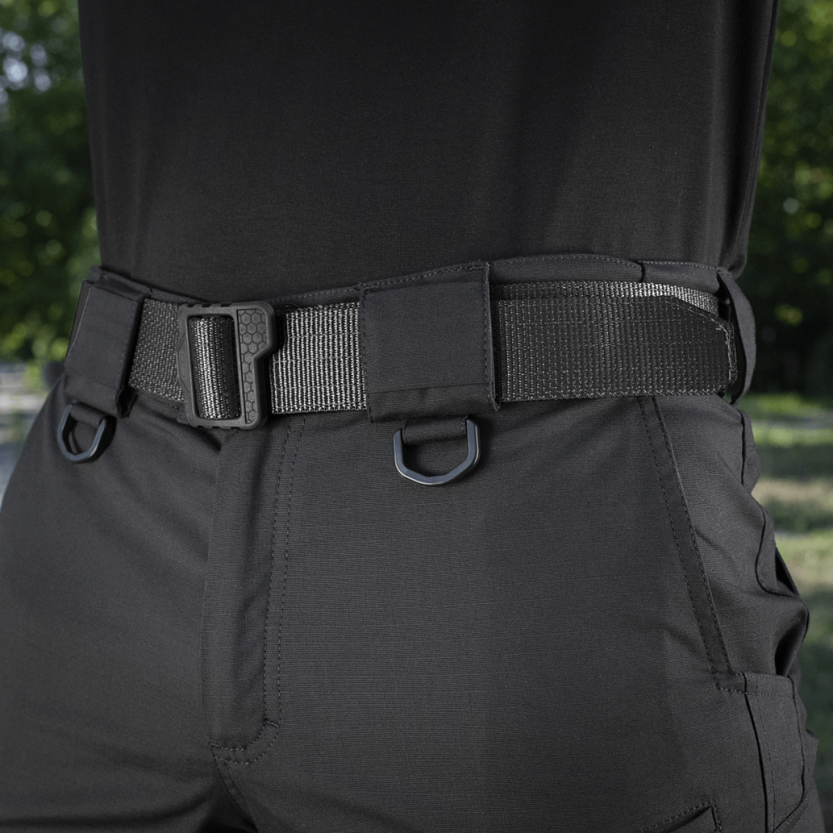 M-Tac Shorts Aggressor Gen.II Flex i sort rip-stop materiale med taktisk design, ideelle til både træning og fritid.