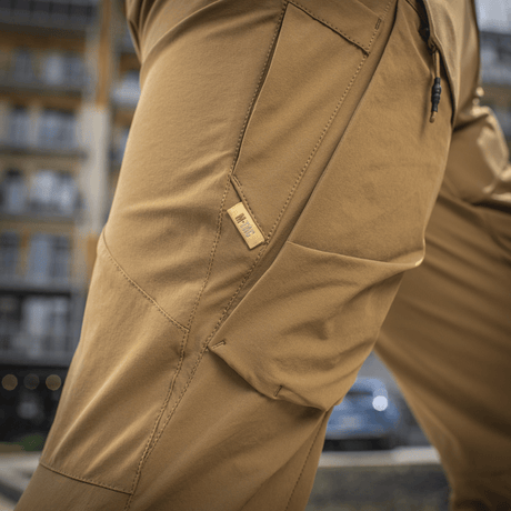 M-Tac Bukser Rubicon Flex med innovativ cargo-lomme design til træning og fritid, fremstillet af 4-Way Stretch stof.