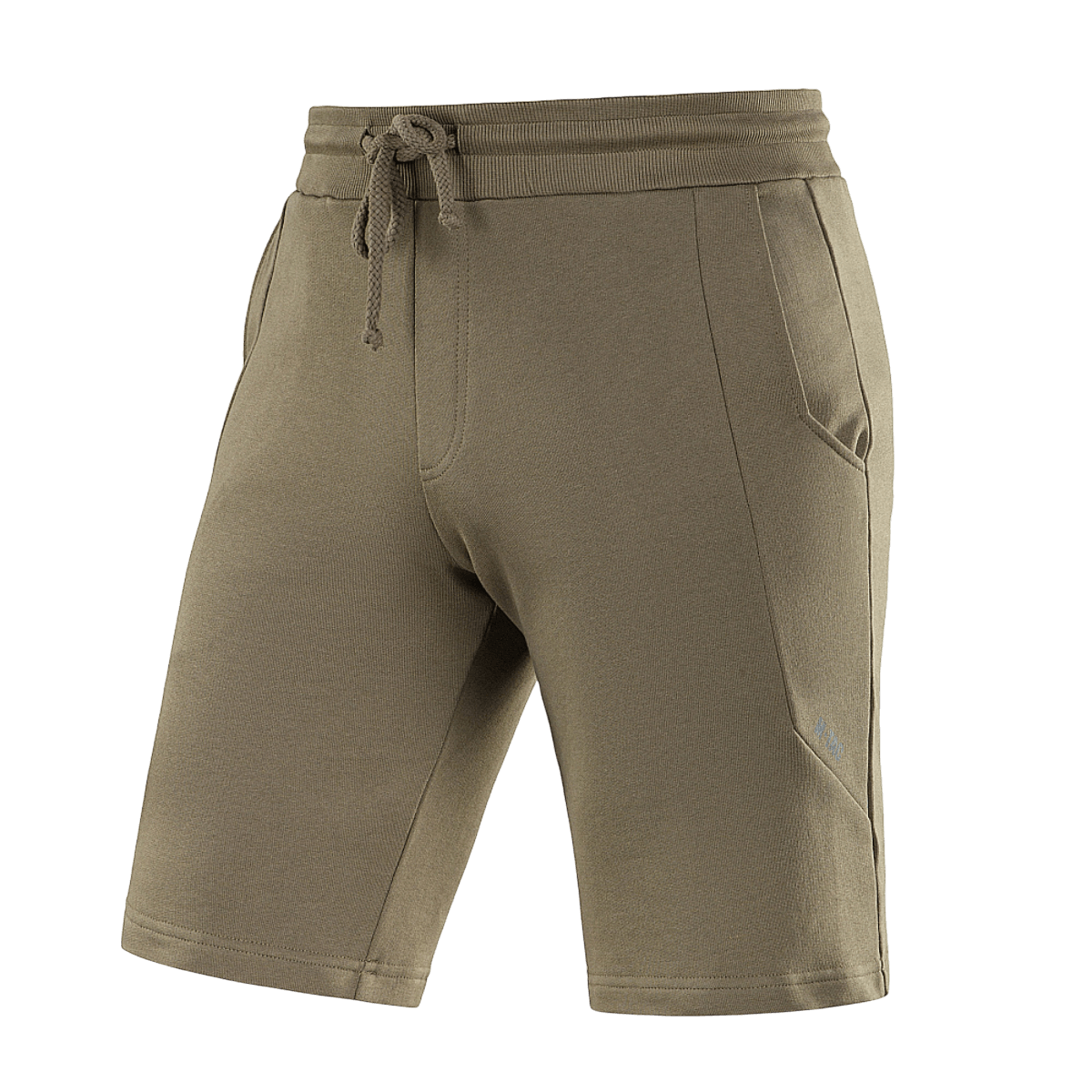 M-Tac Shorts Casual Fit Cotton i olivenfarve med sidelommer og elastik i taljen, perfekt til sommeraktiviteter.
