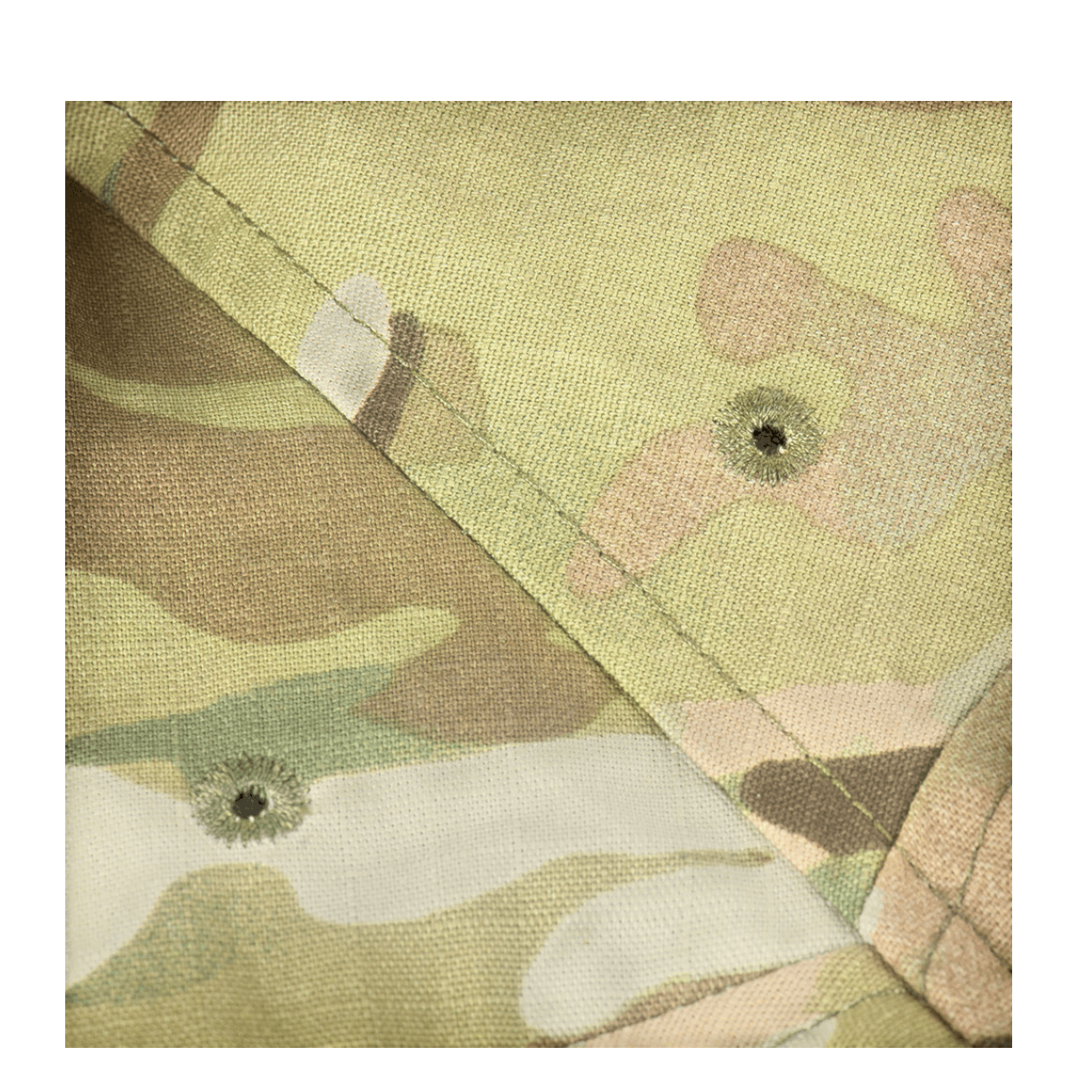 Detalje af M-Tac Feltjakke NYCO Extreme i Multicam mønster med holdbart NYCO Extreme-stof, designet af M-Tac-specialister.