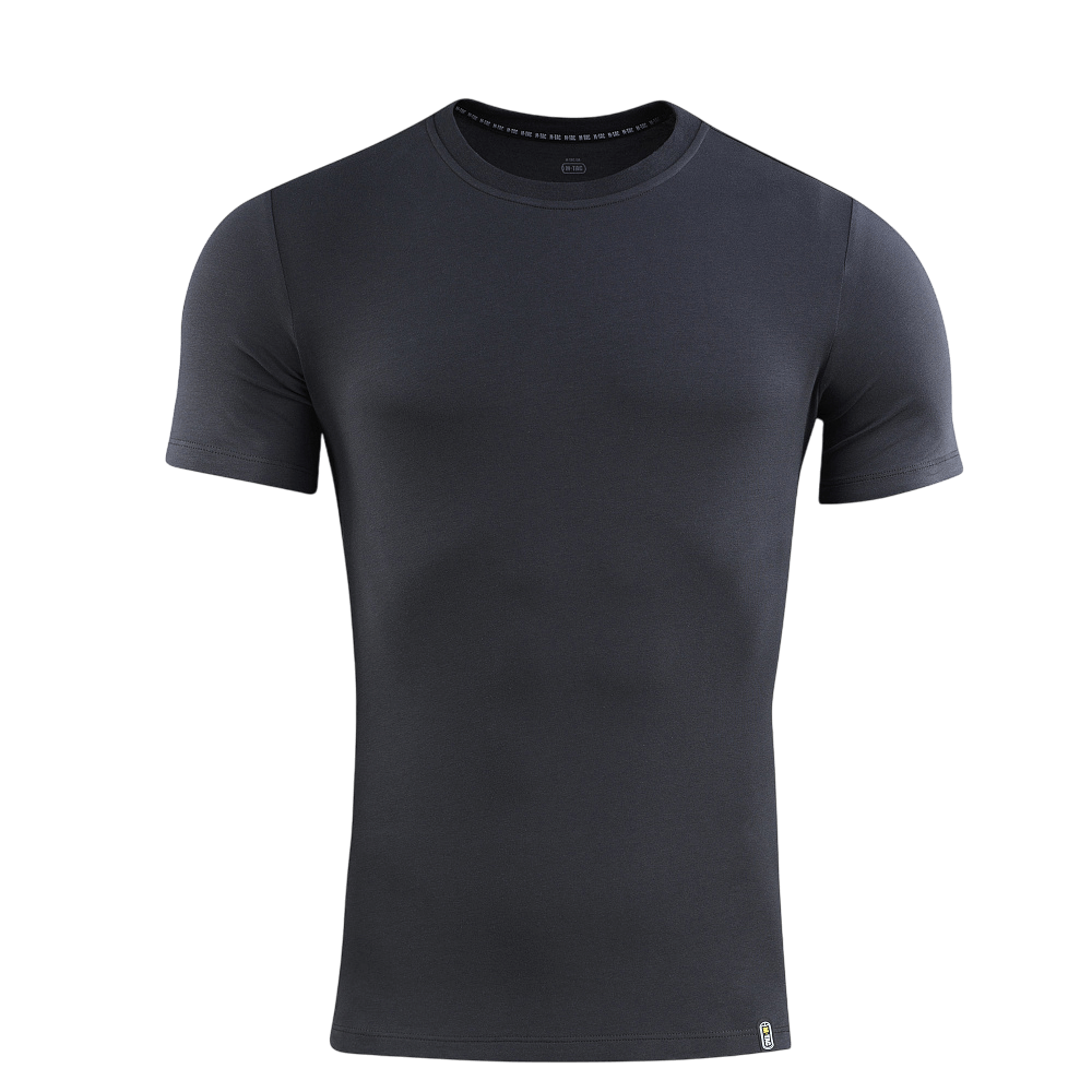 M-Tac T-shirt 93/7 Summer i bomuld og elastan, let og åndbar design, perfekt til varme sommerdage, fremhæver silhuetten elegant