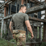 M-Tac T-shirt 93/7 Summer for mænd i urban setting, ideel til varme sommerdage med åndbart og komfortabelt snit.