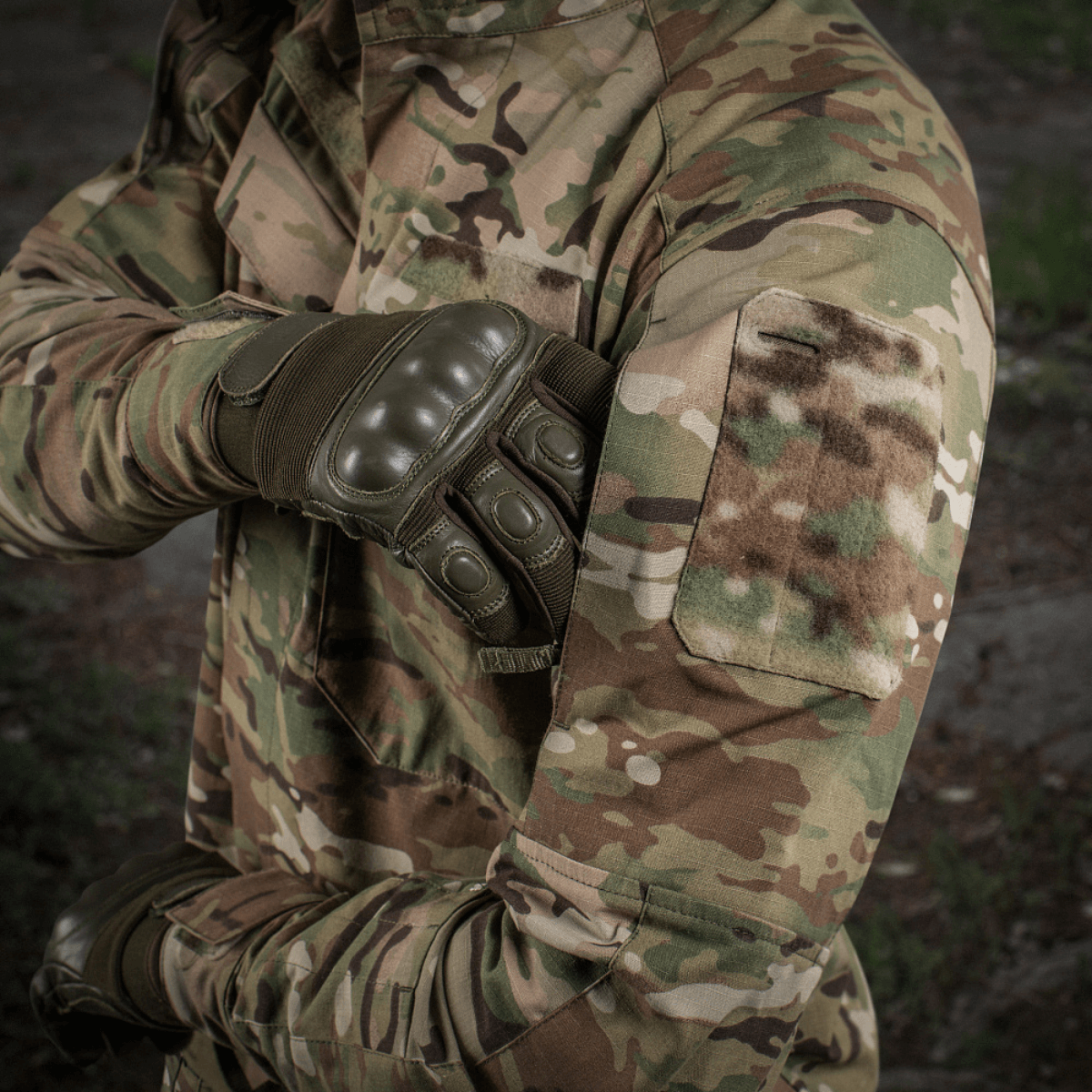 M-Tac Jakke Sturm NYCO Extreme i Multicam, slidstærkt militærjakke med høj rive- og åndbarhed, lavet af NYCO Extreme stof.