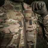 M-Tac Jakke Sturm NYCO Extreme i Multicam-mønster, fremvist detaljeret, ideel til militærbrug med slidstærkt NYCO Extreme stof.