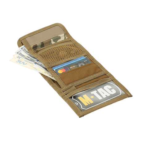M-Tac Pung Elite Gen.II i Cordura 500D med rum til sedler, kort og lynlåslomme til mønter, åbnet og stilfuldt M-Tac logo synligt