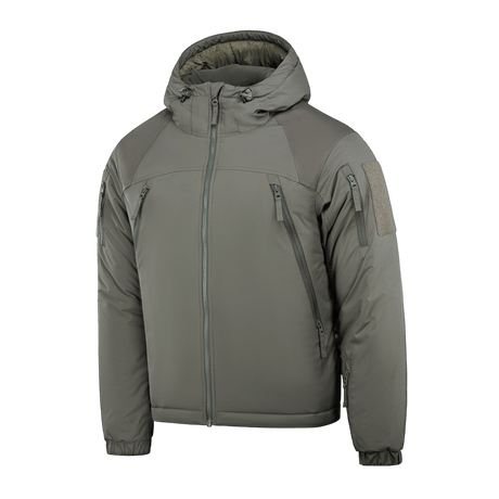 M-Tac Alpha Gen.III Pro Vinterjakke i olivengrøn med justerbar hætte, ideel til kolde temperaturer og udendørs aktiviteter.