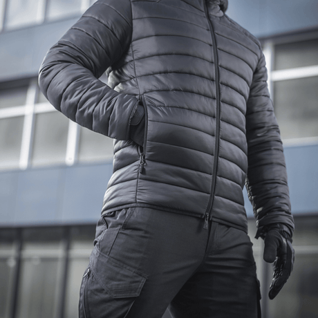 M-Tac Stalker Gen.III Jakke i moderne design, perfekt til kolde overgangssæsoner med G-LOFT isolering og YKK lynlåse.