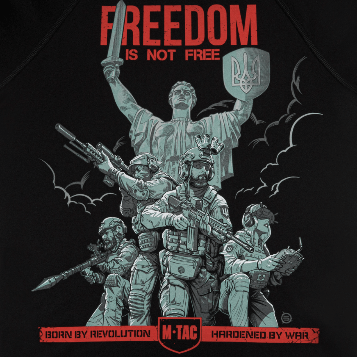 M-Tac Raglan Freedom med soldater foran Moderlandet, symbol på styrke og mod. "FREEDOM IS NOT FREE". Perfekt til dagligt brug.