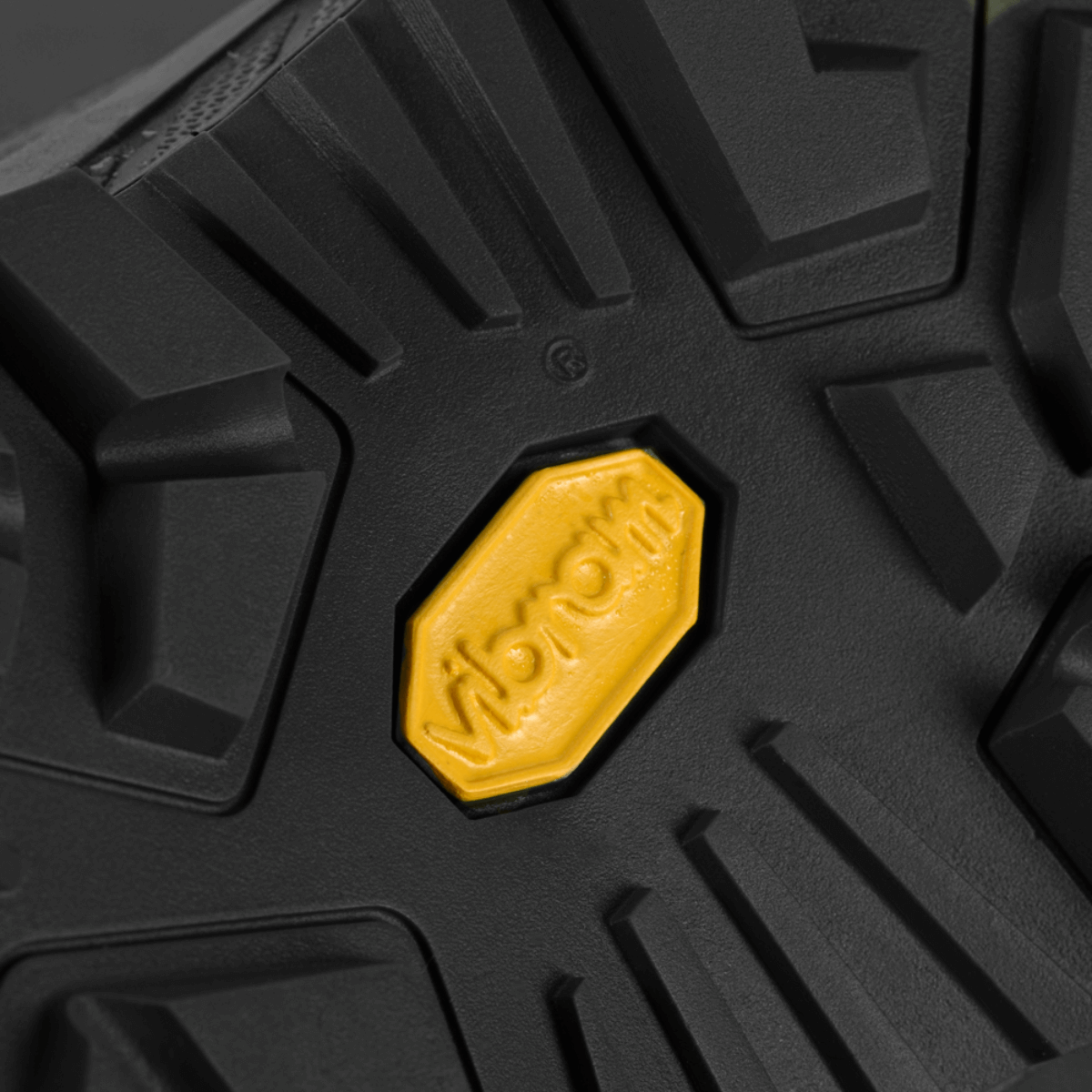 Detalje af Vibram-sål på M-Tac Taktiske Demi-Season Støvler Pro Line for optimalt greb og holdbarhed.