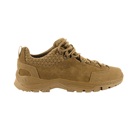 M-Tac Tactical Sneakers Patrol R Vent i brunt ruskind og 3D-mesh design til trekking og outdoor aktiviteter, set fra siden.