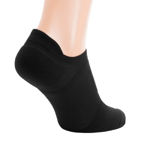 M-Tac Sportsokker til løb og fritidsaktiviteter, ergonomisk pasform og fremragende ventilation, sort farve, tæt elastisk manchet.