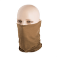 M-Tac Let Tubehalstørklæde på mannequin, viser alsidighed som balaklava, tørklæde eller pandebånd, lavet af hurtigtørrende polyester.