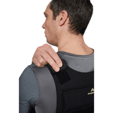 Anorak Titanium® Duty II Stik & Skudsikker Vest justeres for optimal pasform og beskyttelse, ideel til sikkerhedspersonale.