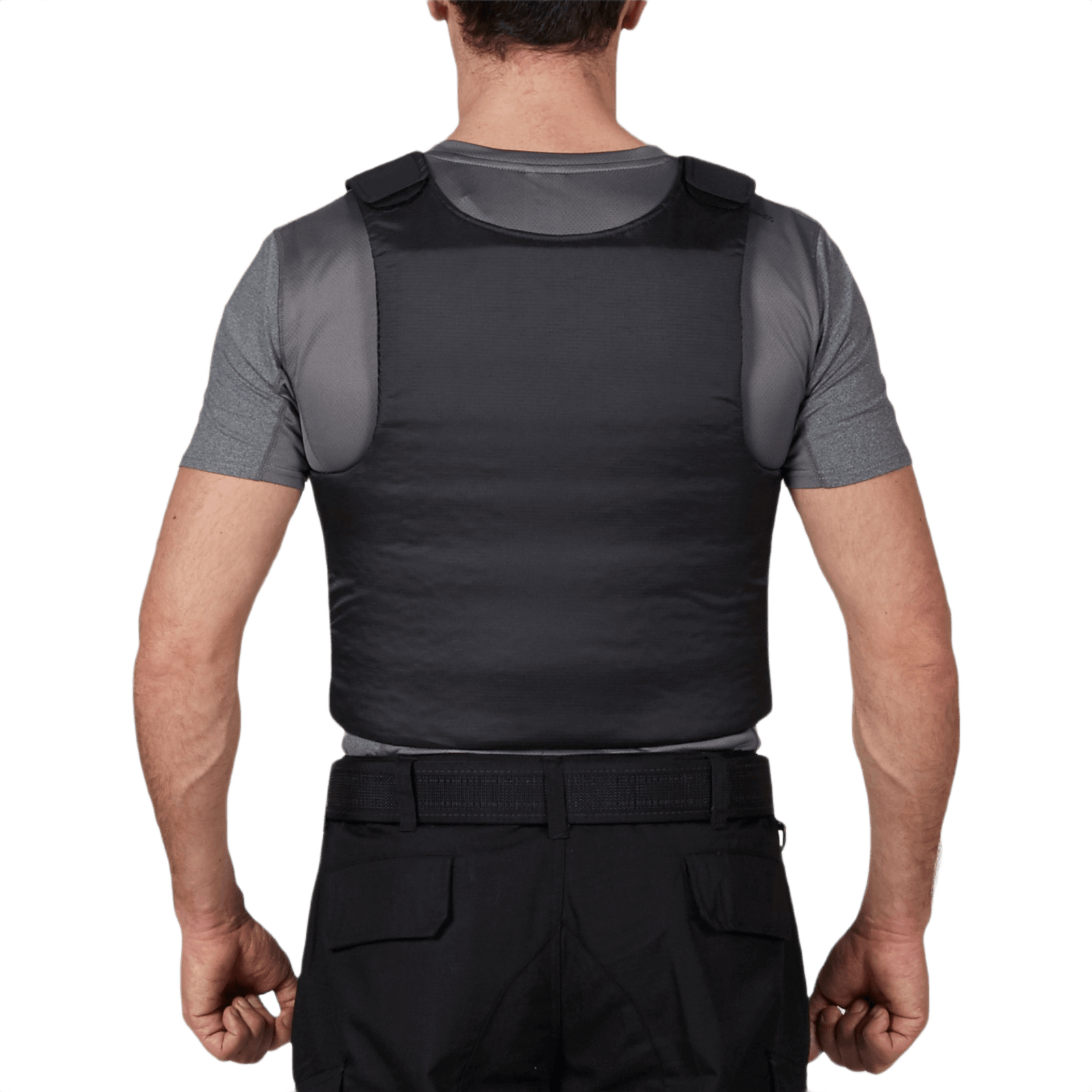 Person bærer Anorak Concealable III Cover designet til skjult beskyttelse, fremstillet af RIP-STOP Dry Comfort XT® og Coolmax® materialer.