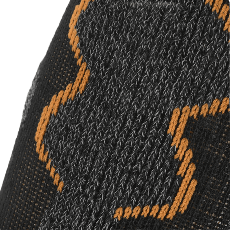 Detalje af M-Tac Coolmax 75% Lange Sokker i innovativt, åndbart materiale til maksimal komfort og termoregulation.