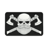 M-Tac Bearded Skull 3D PVC Patch med to økser og skægget kranium i sort og hvidt design, fastgøres med velcro.