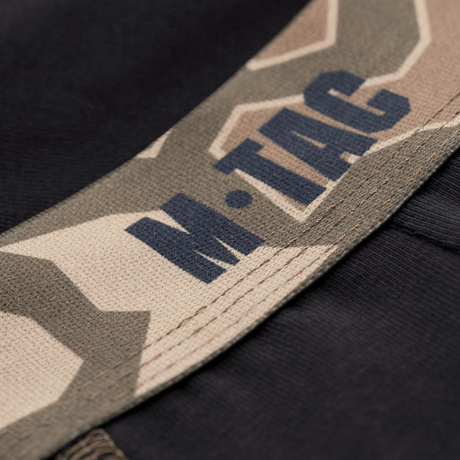 Nærbillede af M-Tac Herre Boxer 93/7 elastisk talje med camouflage mønster, designet til komfort og holdbarhed med 93% bomuld, 7% elastan.