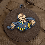 M-Tac Patch You Only Die Once 3D PVC, morale patch til uniformer og taktisk udstyr, 74x50 mm, i holdbar 3D PVC med velcro fastgørelse.