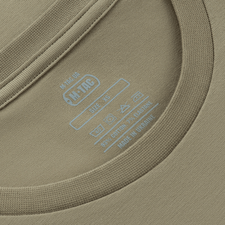 M-Tac T-Shirt Rex Team label med blå mærkning, der viser detaljerne om størrelse og materiale på kraven.
